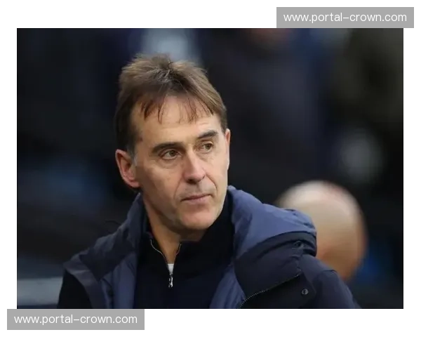 狼队控场时全员退防保持阵型 洛佩特吉战术执行力达到极致